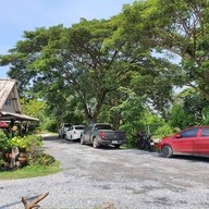 ร้านก๋วยเตี๋ยวเป็ดริมคลอง อ่างทอง