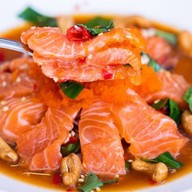 ศรีสะเกษยำแซ่บ&ส้มตำ&อาหารตามสั่ง คานหาม