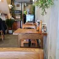 บรรยากาศ 17something ทองหล่อ Thonglor