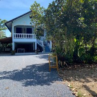 Blue house Cafe and Bistro