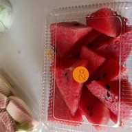 ผลไม้สด " จ่าภาส " หน้ากองบิน4