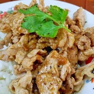 เมนูของร้าน ข้าวแกงรสเด็ด ข้าวถ้วยหอมมะลิ เจ้าเก่า สะพานใหม่