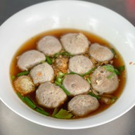 เมนูของร้าน ลูกชิ้นเนื้อนายชัย