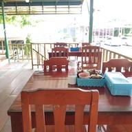 ร้านสบายลมเป็ดพะโล้ นครหลวง