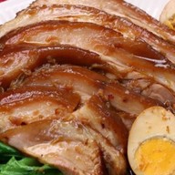 ข้าวขาหมู วิภาวรรณ เจ้าดัง สามกอง
