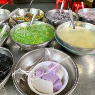 ขนมหวานแม่ฉิม (ตลาดยาว)