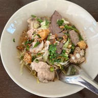 ก๋วยเตี๋ยว5รส สูตรมะนาว เจ้าแรกในเชียงใหม่ สันผีเสื้อ