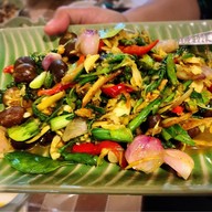 ครัวไม้เมือง