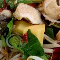 พี่แอ๋มผลไม้ปอก พระปิ่น9