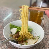 ก๋วยเตี๋ยวเฮียซ้ง