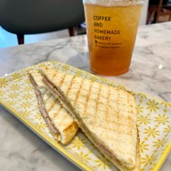 Analog Cafe NakhonSi