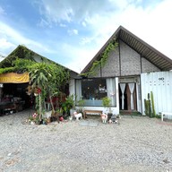 90's coffee Padad-Saraphi (ข้างร้านข้าวซอยคุณหญิง)