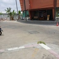 หน้าร้าน Sushi Mochi