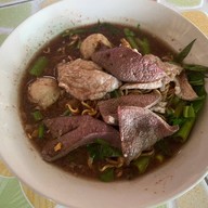 เมนูของร้าน ก๋วยเตี๋ยวเรือ โกนพ