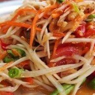 คุณอุ๊ โรงน้ำแข็งตลาดบัวทอง