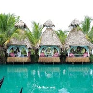 บรรยากาศ The Wild Swans Lake And Restaurant