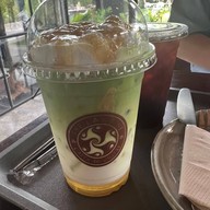 เมนูของร้าน The Combine Café and Art Gallery