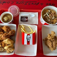 KFC Esso ลาดกระบัง