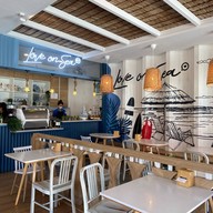 Love on Sea (Koh-Larn) เกาะล้าน