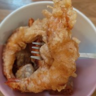เมนูของร้าน ต้นเย็นตาโฟกุ้งทอด