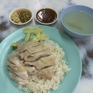 เมนูของร้าน ข้าวมันไก่นายอ๊า