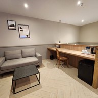 Glow Sukhumvit 71 Hotel