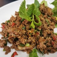จุ่มลาดหญ้าหน้าสหกรณ์