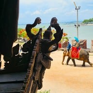 ปราสาทสัจธรรม