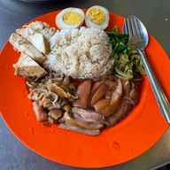 เมนูของร้าน ขาหมูจุฬา