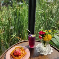 เมนูของร้าน Ploen Way Cafe ร่มเกล้า