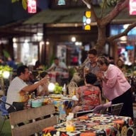 บ้านดอกไม้ & The Farm