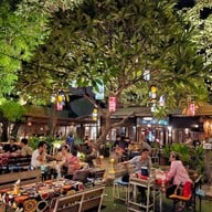 บ้านดอกไม้ & The Farm