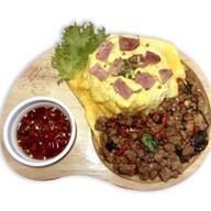 กะเพรา & ไข่ข้น (ปานใจ ถ.ประชาสโมสร) ถ.ประชาสโมสร