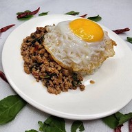 กะเพราซิวะ ! ข้าวกะเพราพริกแห้ง 38 บาท หมู,ไก่ / ข้าวไก่กระเทียม / อาหารตามสั่ง - สาขาตลาดหนองมน กะเพราซิวะ ตลาดหนองมน