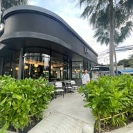 Yua Cafe & Things ยัวร์ คาเฟ่ แอนด์ ติงส์
