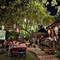 บ้านดอกไม้ & The Farm