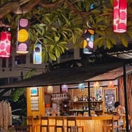 บ้านดอกไม้ & The Farm