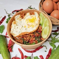 ครัวหลังบ้าน&ผักในสวน