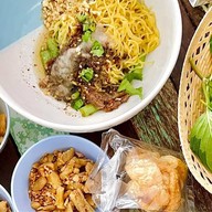 ป.ประทีปก๋วยเตี๋ยวเรือ ลาดกระบัง(สาขาหัวตะเข้) -