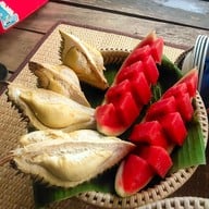 บ้านนาต้นจั่น