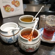 หน้าร้าน 26Express พารากอน