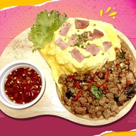 กะเพรา & ไข่ข้น (ปานใจ ถ.ประชาสโมสร) ถ.ประชาสโมสร