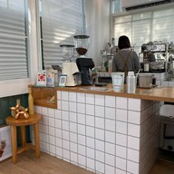 Reflect café ลาดกระบัง
