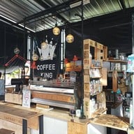 หน้าร้าน Coffee King Original Techawanic Road. ถนน เตชะวนิช