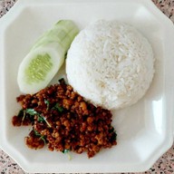 เฮียหมีกะเพราพริกแห้งโบราณ 1