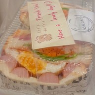 เมนูของร้าน Lucky Sandwishes 🍀🌈