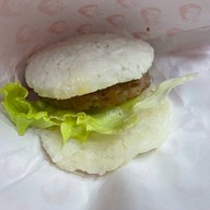 เจ๊แดงสามย่าน ส้มตำ คอหมูย่าง พระราม 9