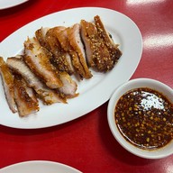 เจ๊แดงสามย่าน ส้มตำ คอหมูย่าง พระราม 9