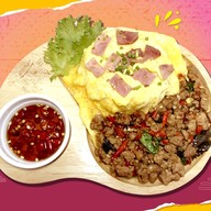 กะเพรา & ไข่ข้น (ปานใจ ถ.ประชาสโมสร) ถ.ประชาสโมสร