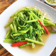หัวปลาต้มยำนายพล -